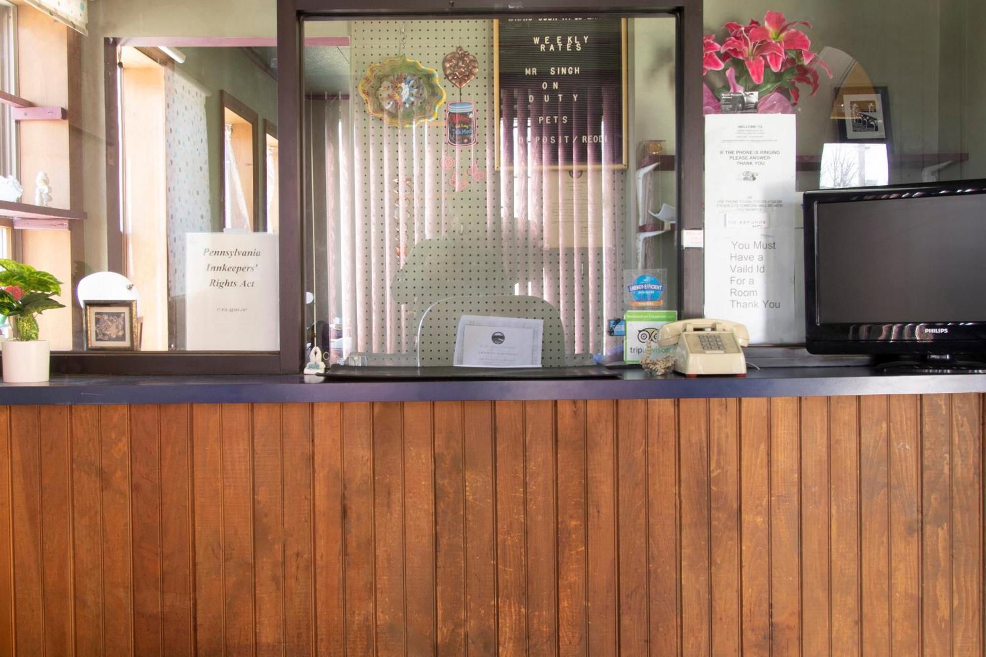 Oyo Hotel Wilkes-Barre East Екстериор снимка